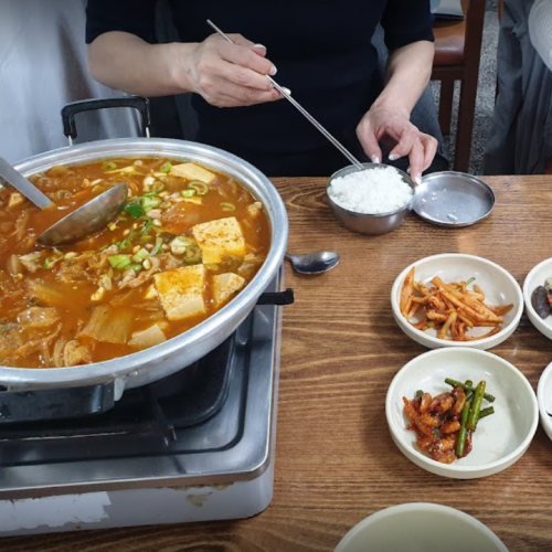 한우식육식당