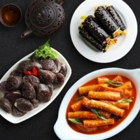김떡순세트（떡볶이1人＋순대1人＋수제꼬마김밥7개＋계란1개）