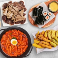 퐁당세트3（떡볶이3人＋모듬튀김10개＋수제꼬마김밥7개＋순대＋계란2개＋음료수1）